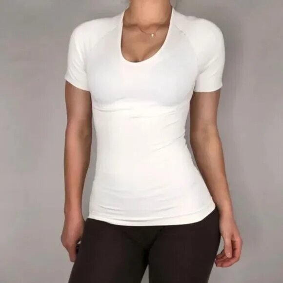 Spanx Zoned Performance Compression Undershirt Sz Large - Picture 1 of 4
